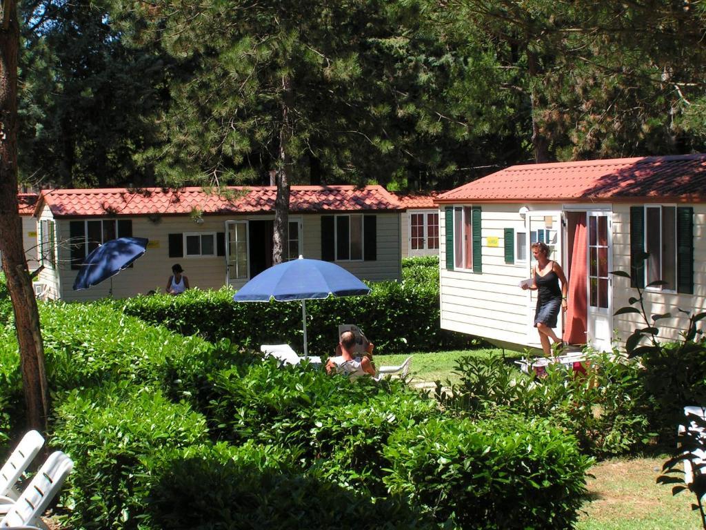 Camping Villaggio Italgest Sant'Arcangelo  Bilik gambar